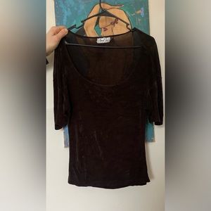 90s/Y2K off the shoulder mesh tee